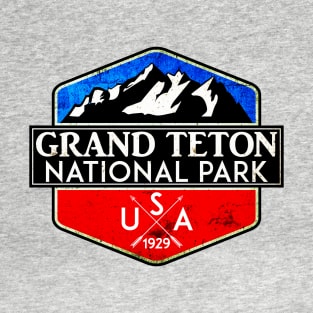 GRAND TETON NATIONAL PARK WYOMING BEAR 1929 HIKING CAMPING HUNTING T-Shirt